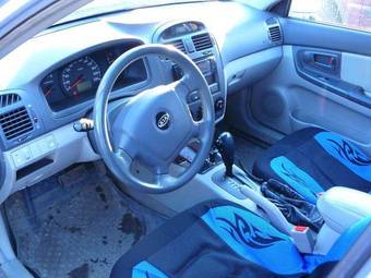 2004 Kia Cerato Pictures