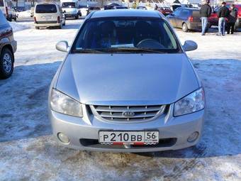 2004 Kia Cerato Photos