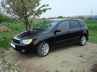 2004 Kia Cerato Pictures