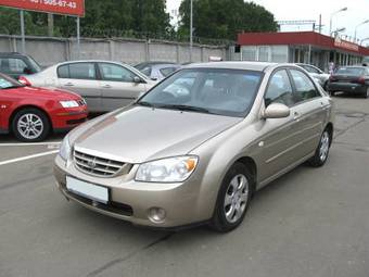 2004 Kia Cerato Pictures