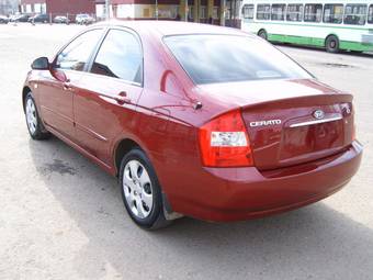 2005 Kia Cerato Pictures