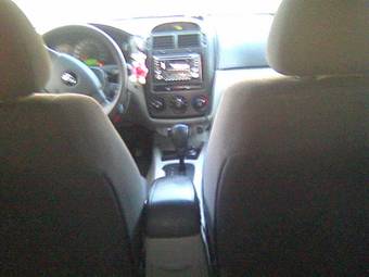 2005 Kia Cerato Photos