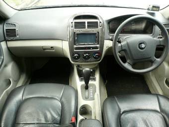 2005 Kia Cerato Photos