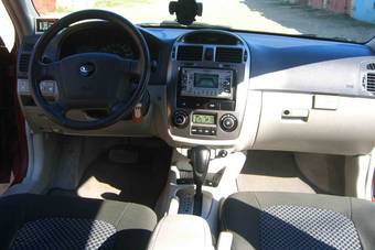 2005 Kia Cerato Pictures