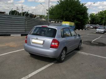 2005 Kia Cerato Photos