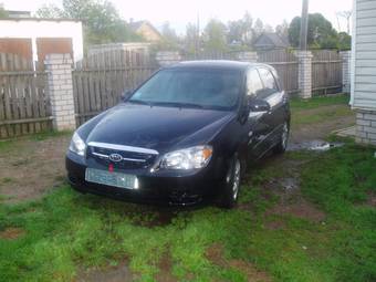 2005 Kia Cerato Pictures