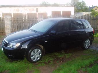 2005 Kia Cerato Pictures