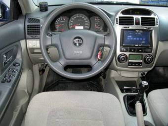 2006 Kia Cerato Photos