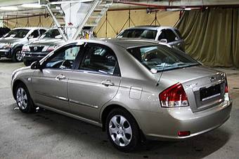 2007 Kia Cerato Photos