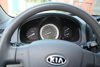 2007 Kia Cerato Photos