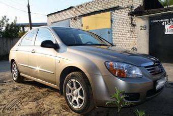 2007 Kia Cerato Photos