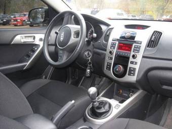 2009 Kia Cerato Pics