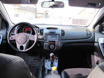 2010 Kia Cerato Photos