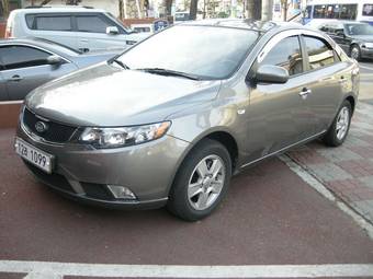 2010 Kia Cerato Photos