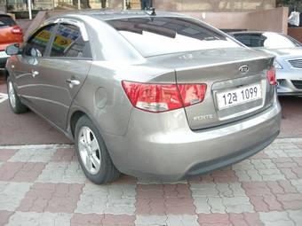 2010 Kia Cerato Pictures