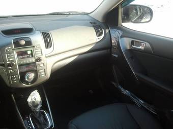 2011 Kia Cerato Photos