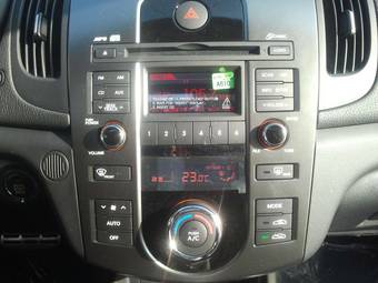 2011 Kia Cerato Pictures