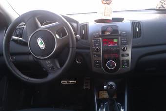 2011 Kia Cerato Photos