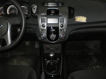 2011 Kia Cerato Wallpapers