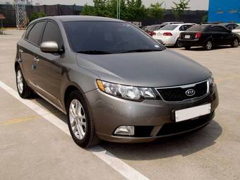 2011 Kia Cerato Photos