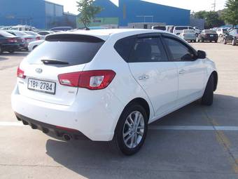 2011 Kia Cerato Images