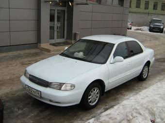 1997 Kia Clarus Images