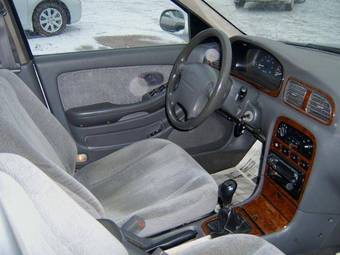 1997 Kia Clarus Images