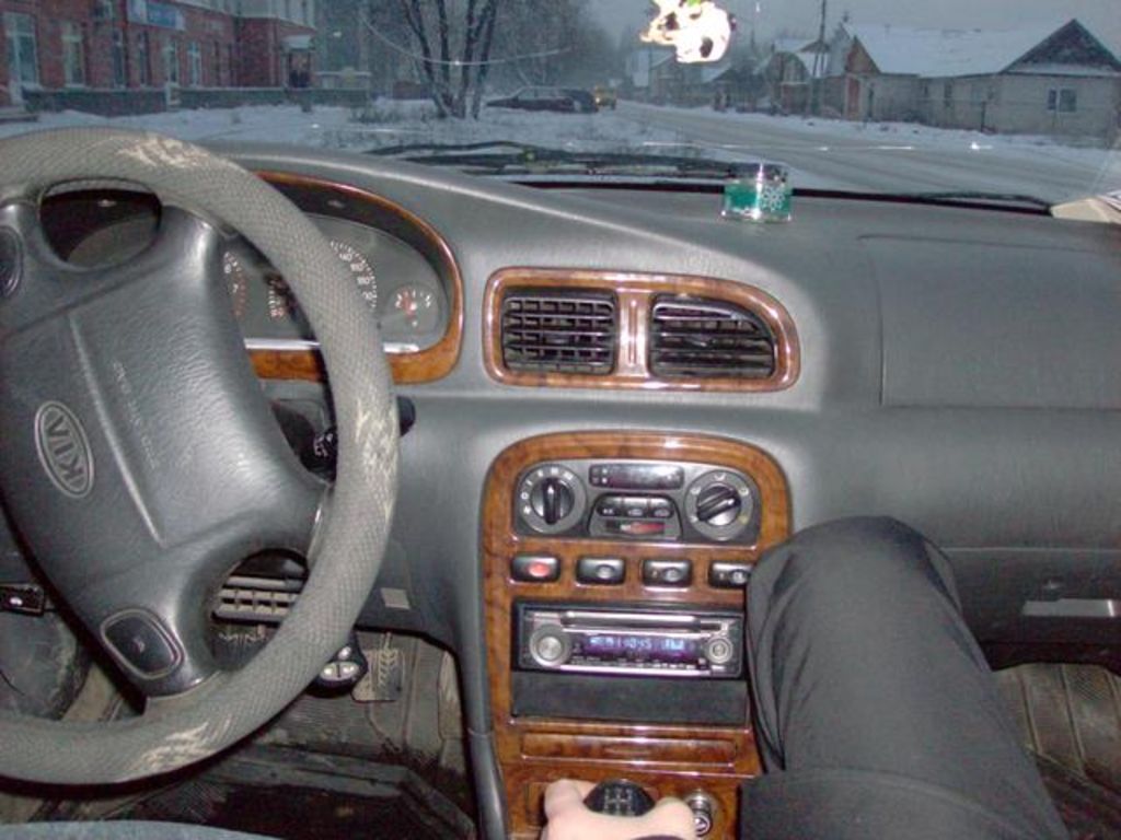 2001 Kia Clarus