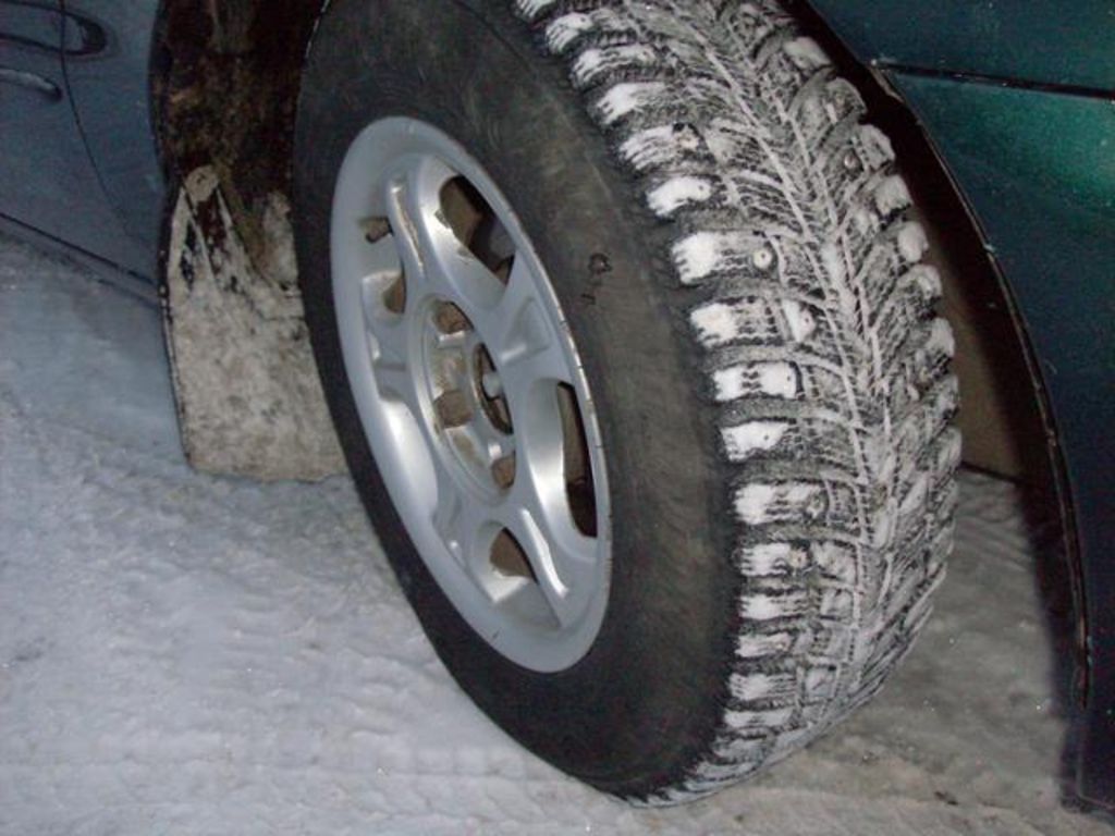 2001 Kia Clarus