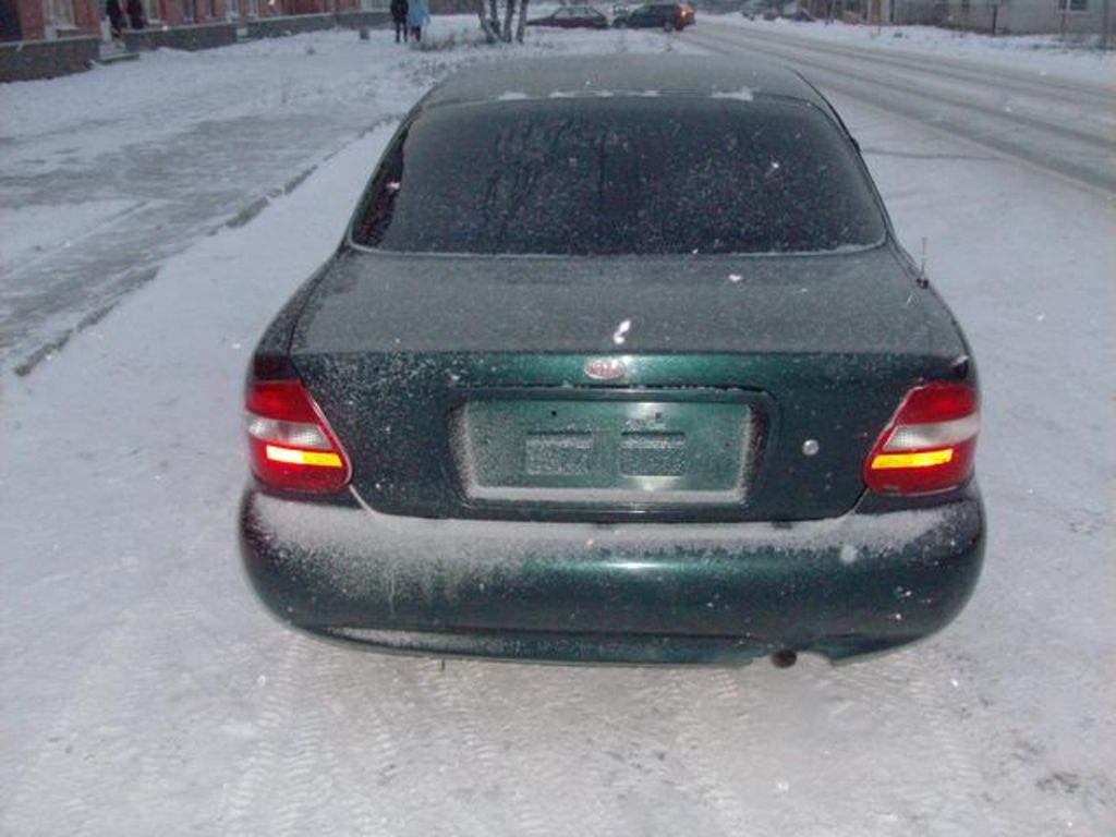 2001 Kia Clarus