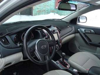2010 Kia Forte Images