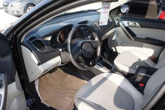 2010 Kia Forte Images