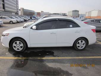 2010 Kia Forte Photos