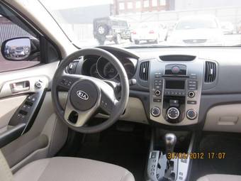 2010 Kia Forte Pics
