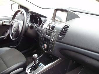 2010 Kia Forte Wallpapers