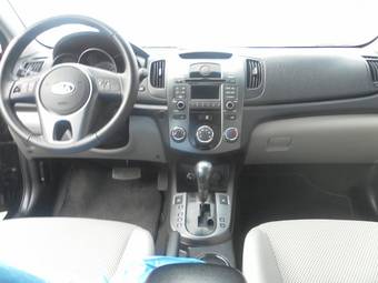 2010 Kia Forte Images