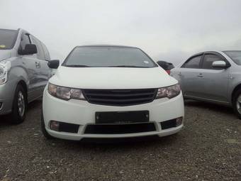 2010 Kia Forte Photos
