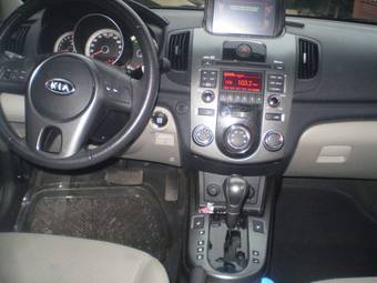 2010 Kia Forte Pics