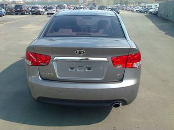 2010 Kia Forte Photos