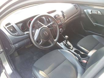 2010 Kia Forte Photos