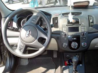 2010 Kia Forte Photos