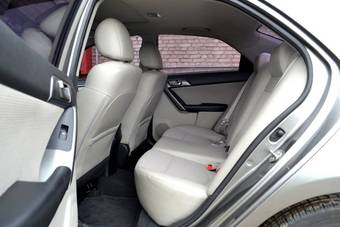 2010 Kia Forte Wallpapers