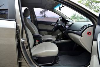 2010 Kia Forte Pictures