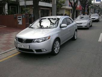 2010 Kia Forte Photos