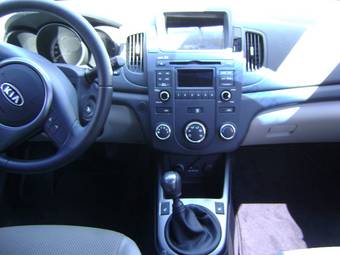 2010 Kia Forte Wallpapers