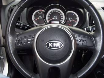 2011 Kia Forte Pics