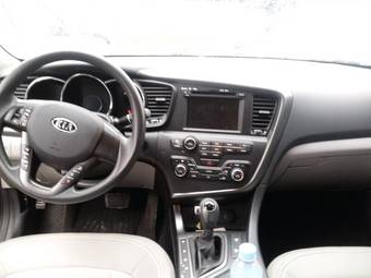 2011 Kia K5 Images