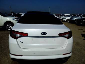2011 Kia K5 Photos