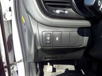 2011 Kia K5 Pictures