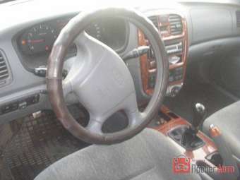 2001 Kia Magentis Pictures